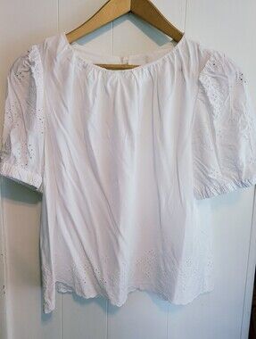 Old Navy White Eyelet Puff Sleeve Blouse Top Size Small 100% Cotton